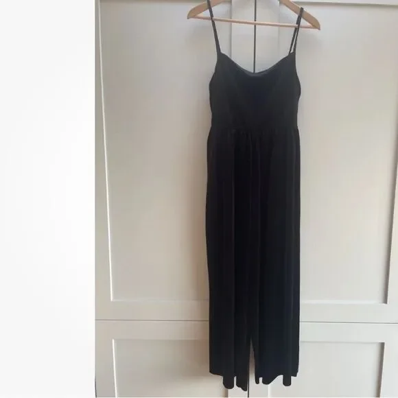 UO Velvet Straight-Neck Jumpsuit Elegant Black Velvet Jumpsuit size small - Picture 3 of 9